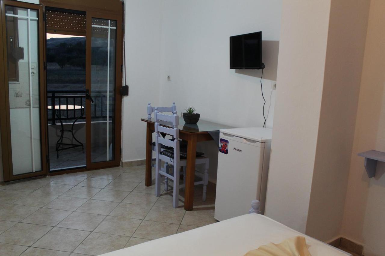 Vakis Apartments 2 Romanon Ngoại thất bức ảnh
