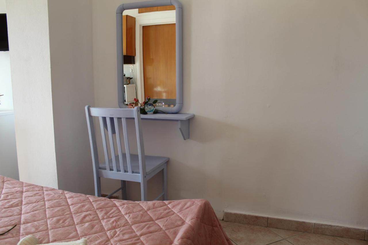 Vakis Apartments 2 Romanon Ngoại thất bức ảnh